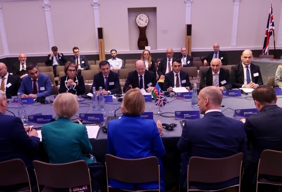 Foro energético Azerbaiyán-el Reino Unido tuvo lugar en Londres