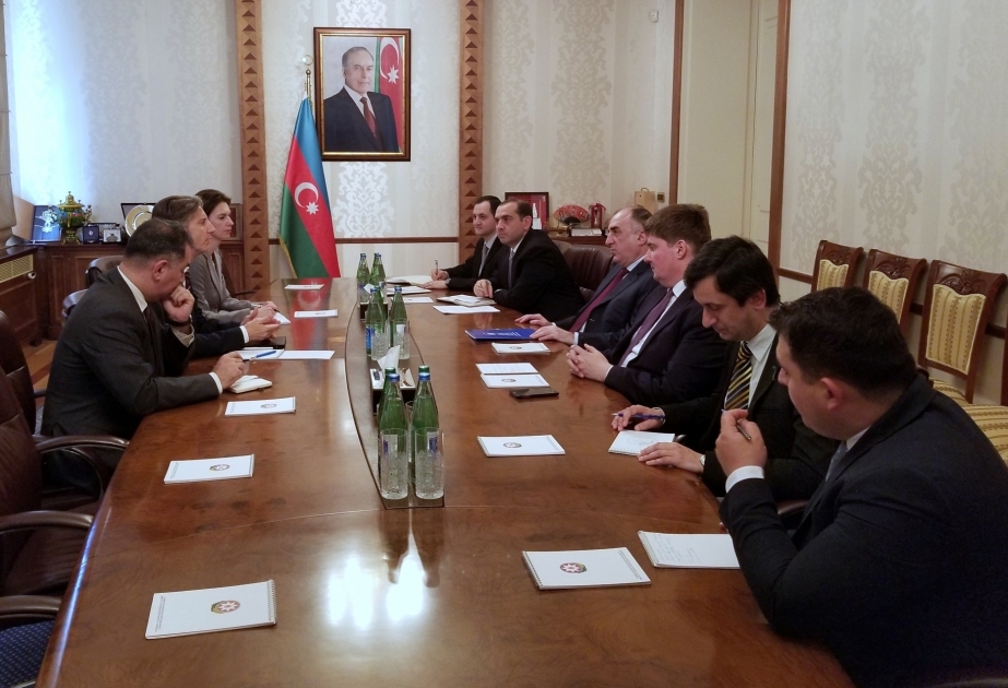 Le ministre azerbaïdjanais des Affaires étrangères reçoit le nouveau représentant résident du PNUD
