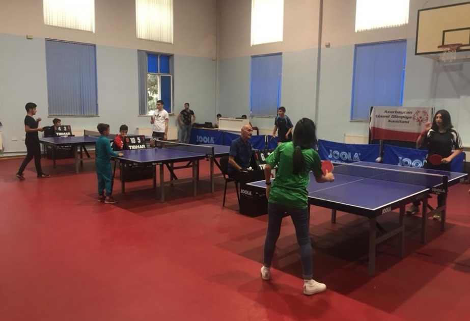 Xüsusi olimpiyaçılar stolüstü tennis üzrə respublika seçmə yarışlarında iştirak ediblər