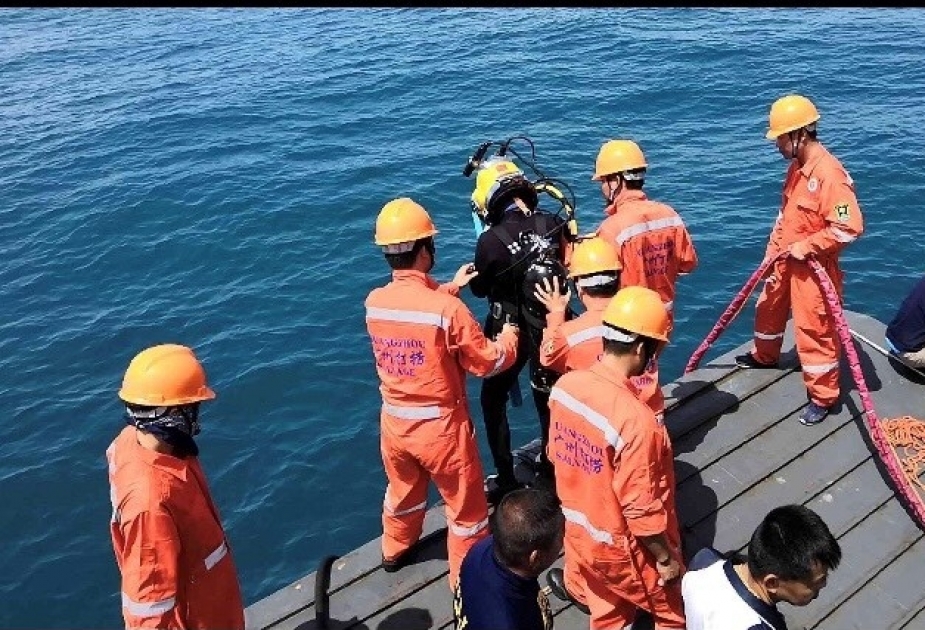 Çində qayıq qəzasında 5 nəfər ölüb, 13 nəfər itkin düşüb