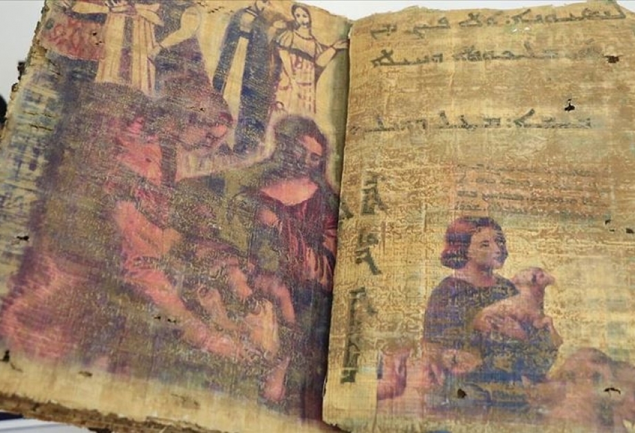 Türkiyədə 1400 illik tarixi olduğu təxmin edilən kitab ələ keçirilib