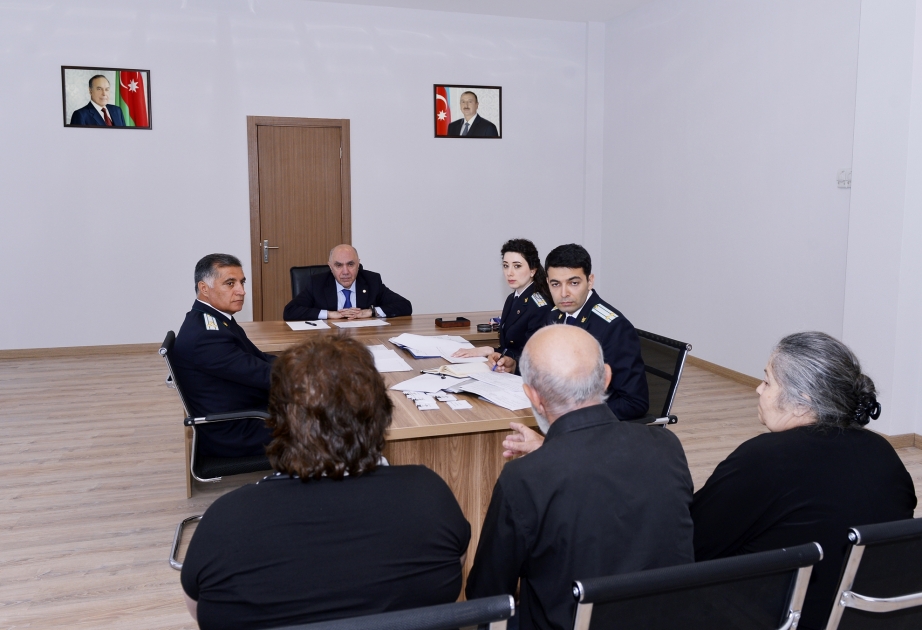Baş prokuror Gəncədə vətəndaşları qəbul edib