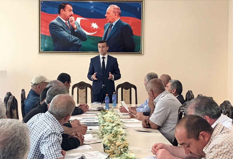 KOB dostları özünüməşğulluğa dəstək göstərir