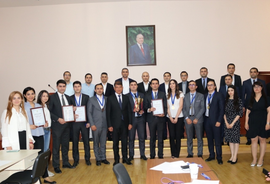 Ekologiya və Təbii Sərvətlər Nazirliyi işçilərinin peşə bayramına həsr olunmuş bilik yarışında 17 komanda mübarizə aparıb