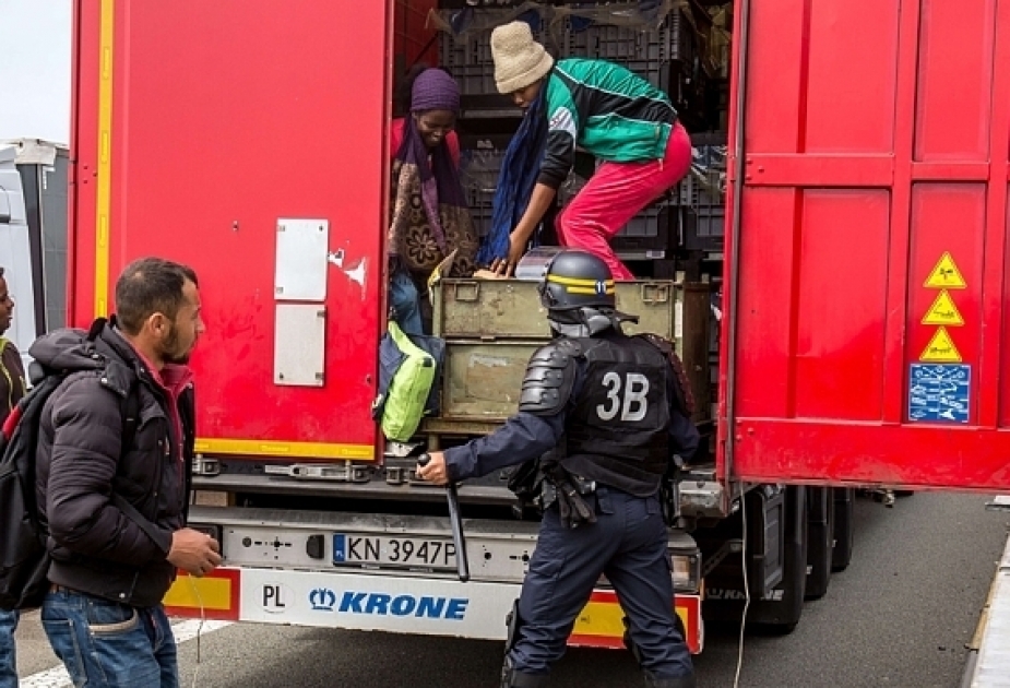 Brüssel polisi insanların gizlin daşınması ilə məşğul olan iki dəstənin üzvlərini həbs edib