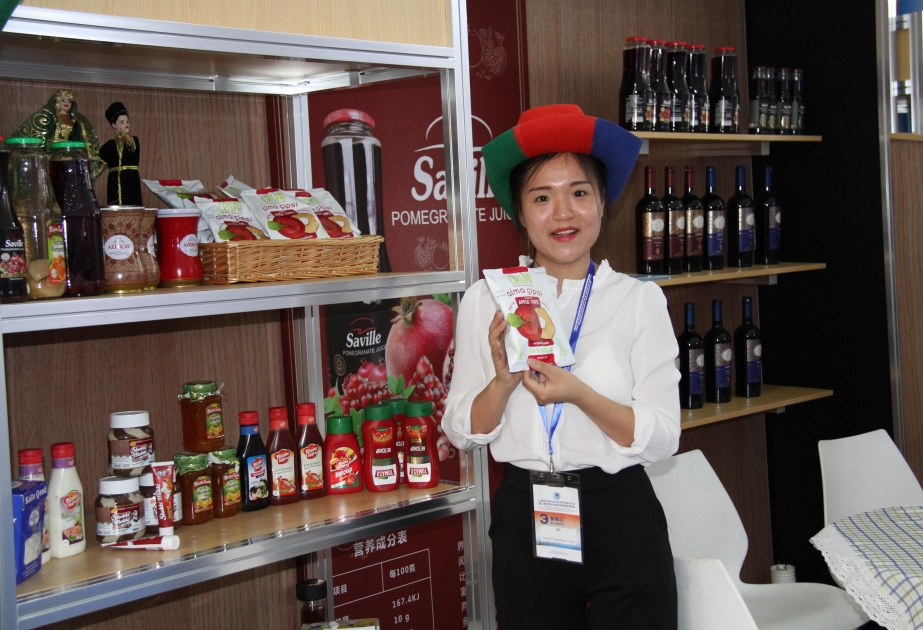 Produkte aus Aserbaidschan auf der Messe in Qingdao ausgestellt