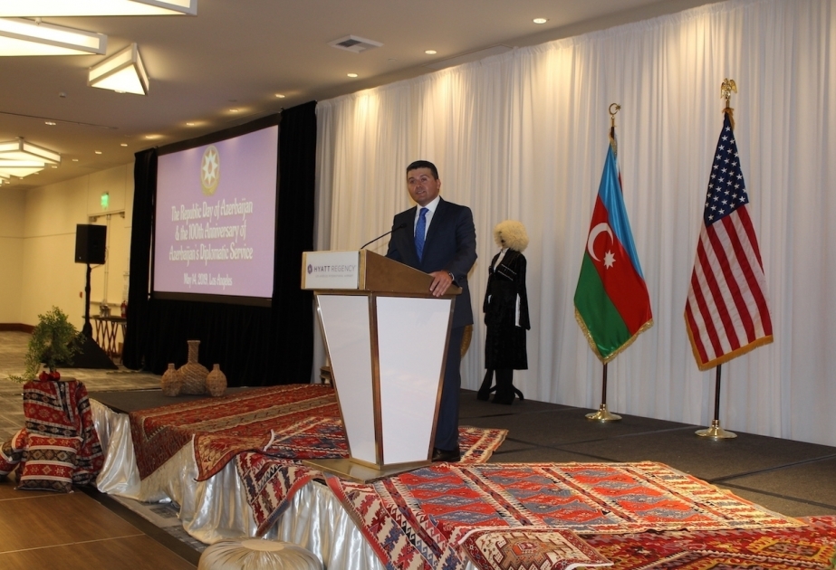 Se celebra en Los Ángeles el Día de la República y el centenario del Servicio Diplomático de Azerbaiyán
