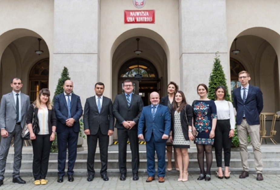 Hesablama Palatası ilə Polşa Ali Audit Ofisinin əməkdaşları dövlət qulluğu və kadr siyasətinə dair müzakirələr aparıblar