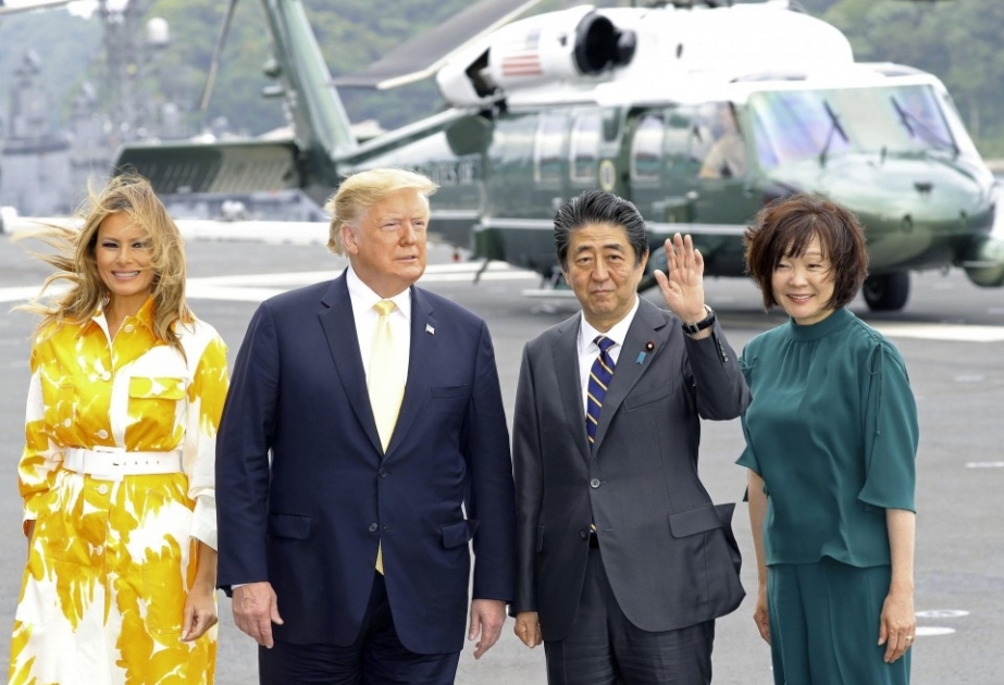 Donald Tramp və Şinzo Abe Yaponiyanın ən böyük hərbi gəmilərindən birində olublar
