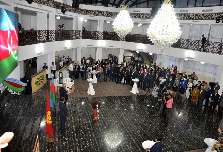 28 May - Respublika Günü münasibətilə Qırğızıstanda rəsmi qəbul keçirilib