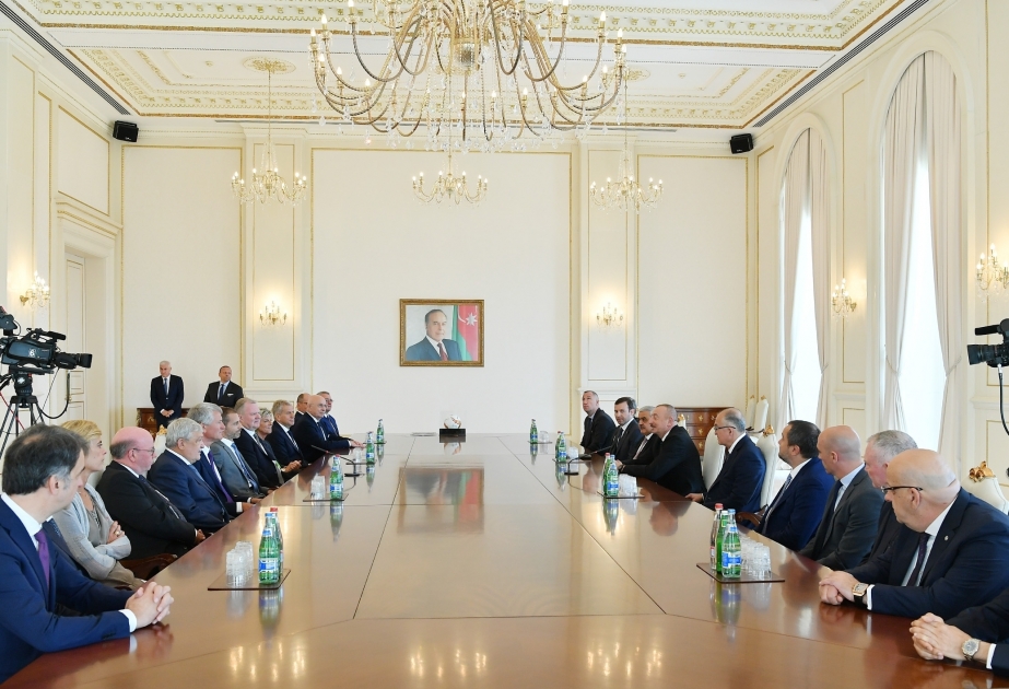 Президент Ильхам Алиев принял делегацию во главе с президентом УЕФА  ОБНОВЛЕНО ВИДЕО