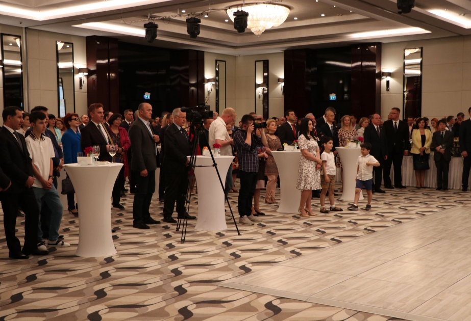 Respublika Günü və Azərbaycan diplomatik xidmət orqanlarının 100 illiyi münasibətilə Kişineuda rəsmi qəbul keçirilib VİDEO