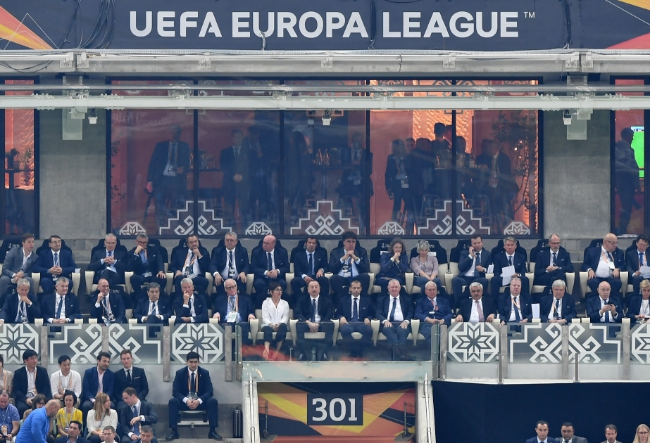 El presidente de Azerbaiyán Ilham Aliyev vio el partido final de la UEFA Europa League
