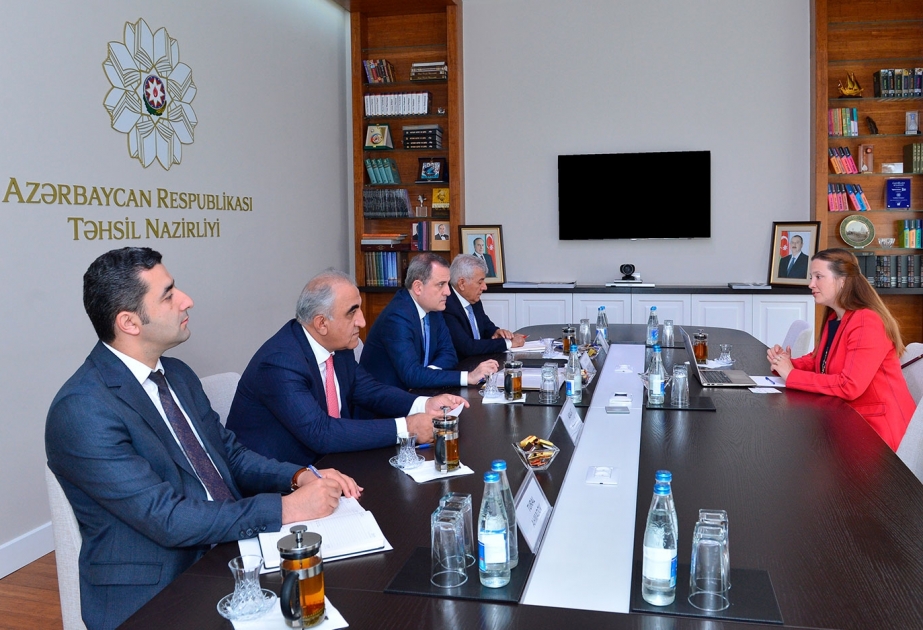 Azərbaycanın ali məktəblərinin QS reytinqində təmsil olunması barədə fikir mübadiləsi aparılıb
