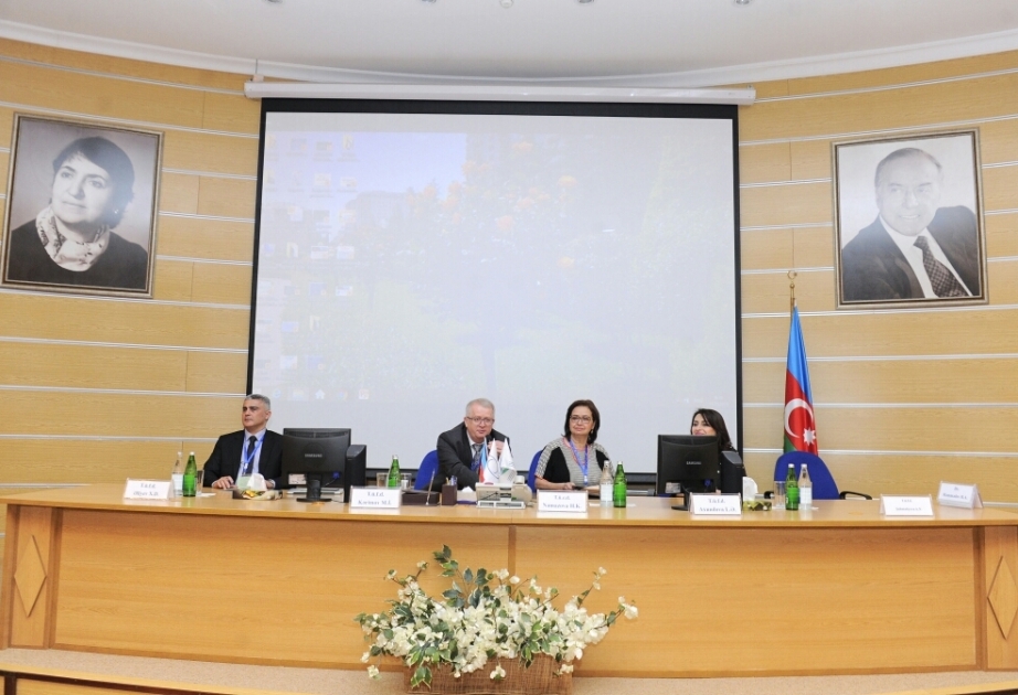 Milli Oftalmologiya Mərkəzində Azərbaycan Retinoloqlarının IV Konfransı keçirilib  YENİLƏNİB