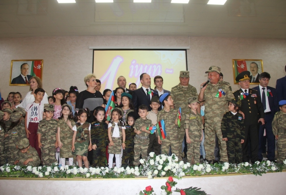 Azərbaycan Ordusuna mənəvi dəstək aksiyası iştirakçılarının bir qrupu hərbi hissədə olub