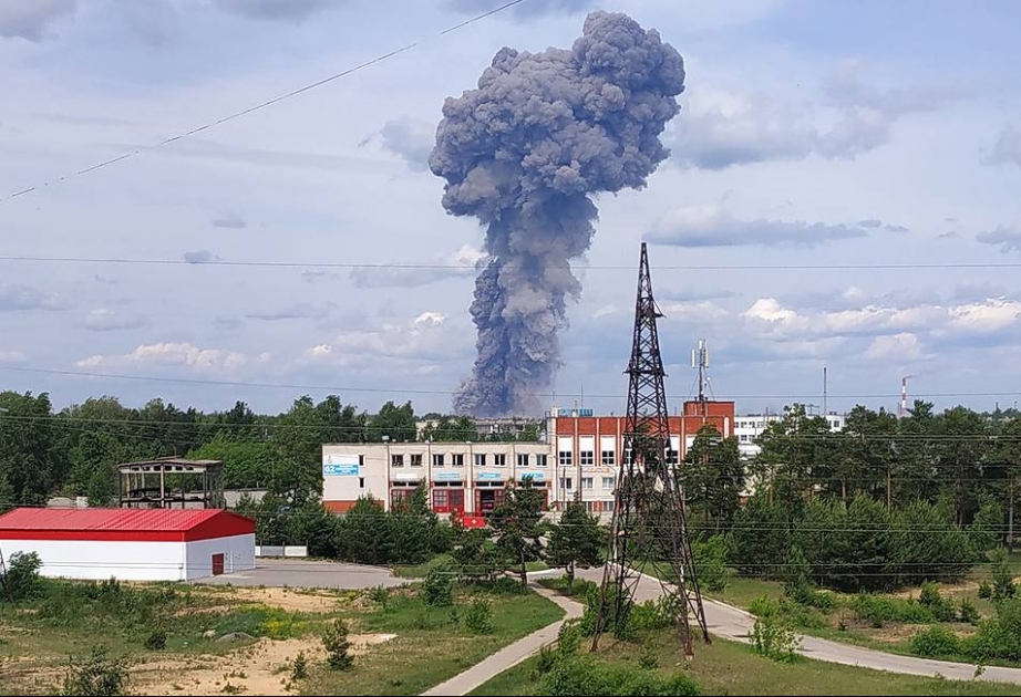 Rusiyada zavodda baş verən partlayışlar nəticəsində 39 nəfər yaralanıb VİDEO