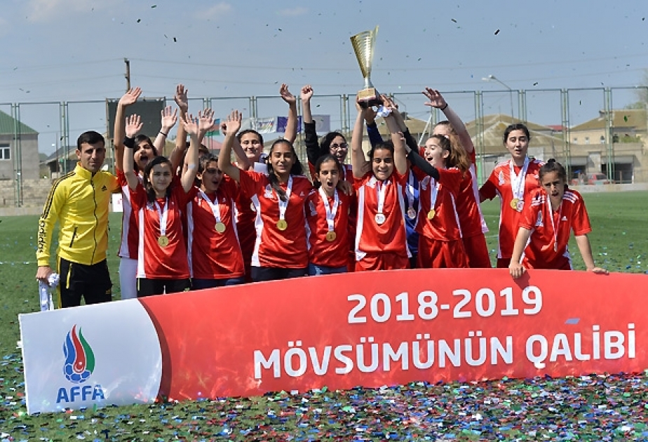 U-16 qızlar Liqasının 2018/2019-cu il mövsümünün qalibləri mükafatlandırılıb