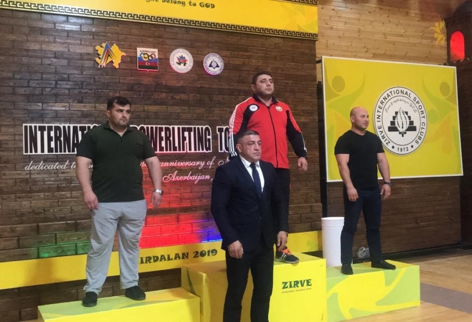 Pauerliftinq üzrə dördqat dünya çempionu Zaur Cəfərov növbəti qələbəsini qazanıb