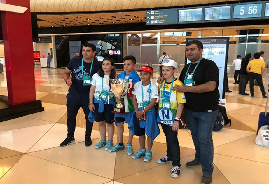 “Sabah”ın üzvləri Madriddən kubokla qayıdıblar