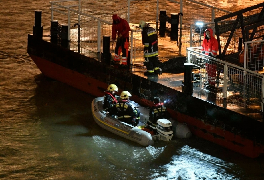 Dunayda kater qəzası qurbanlarının axtarışları davam edir
