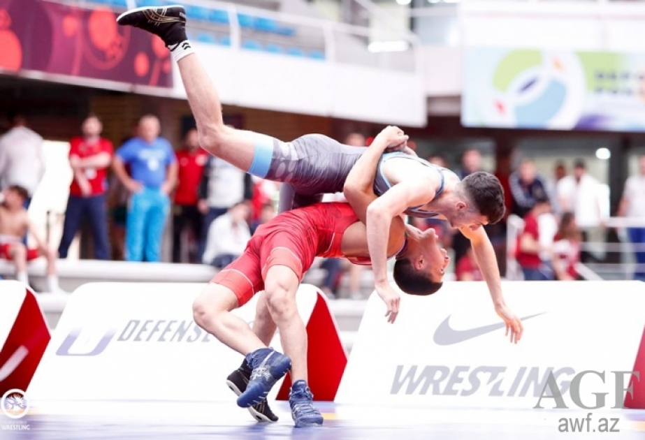 Güləşçimiz Zaur Əliyev erməni rəqibinə qalib gələrək Avropa çempionatının bürünc medalını qazanıb