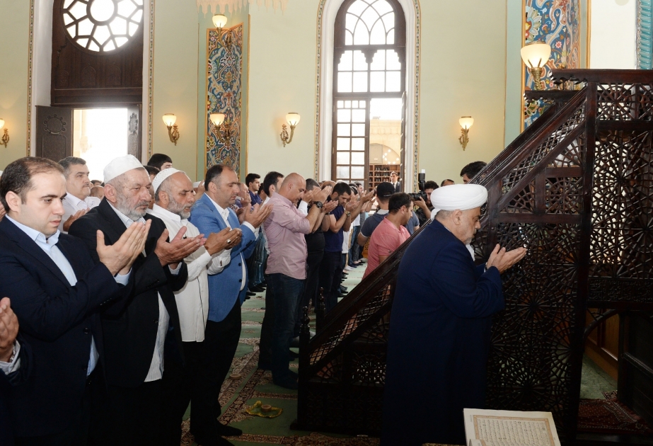 إقامة صلاة العيد بمساجد أذربيجان