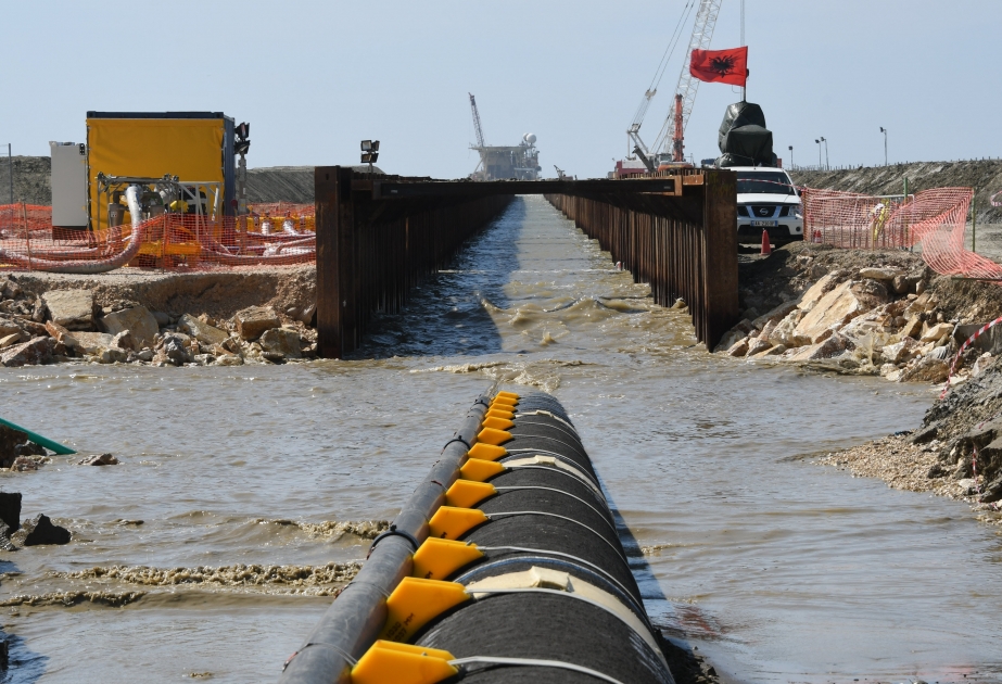 Concluye la construcción del tramo submarino del gasoducto TAP en Albania
