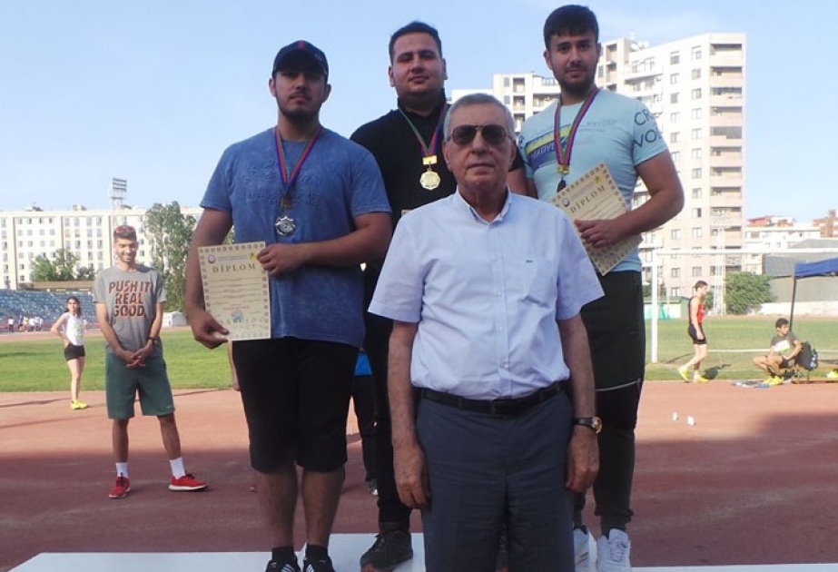 Atletika üzrə Azərbaycan çempionatı davam edir