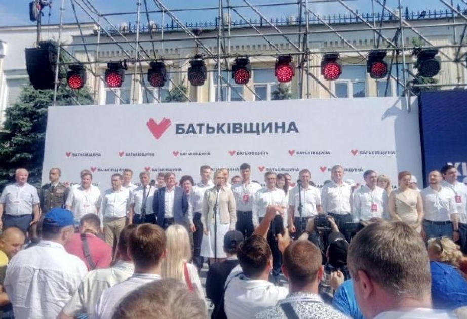 Yuliya Timoşenkonun “Batkivşina” partiyası parlament seçkilərinə namizədlərin siyahısını açıqlayıb