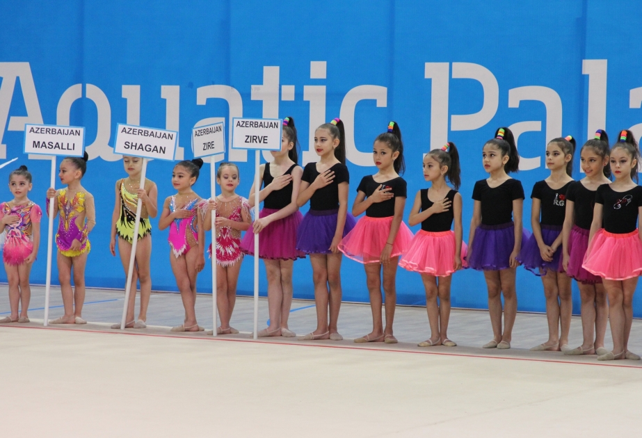 Ceremonia de apertura del torneo internacional de gimnasia