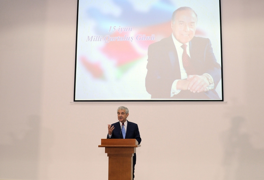 Yeni Azərbaycan Partiyası 15 iyun - Milli Qurtuluş Günü ilə bağlı tədbir təşkil edib