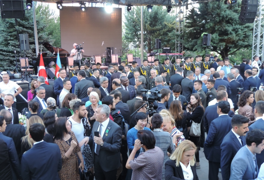 Respublika Günü, Silahlı Qüvvələr Günü və diplomatik xidmət orqanlarımızın 100 illiyi Ankarada qeyd edilib VİDEO