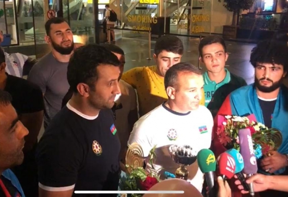 Dos deportistas azerbaiyanos se convirtieron campeones mundiales en Túnez