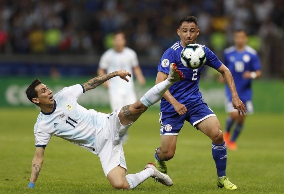 Сборные Аргентины и Парагвая сыграли вничью в матче Кубка Америки по футболу