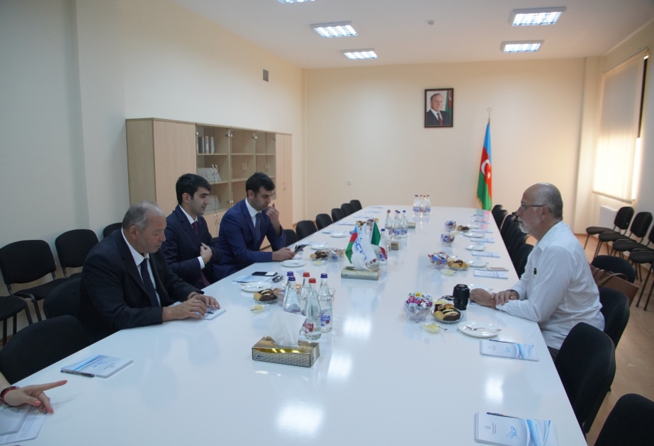 Embajador de México en Azerbaiyán efectúa una visita a Sumgayit