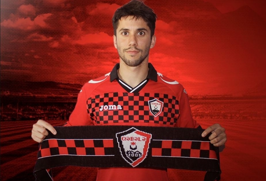 “Qəbələ” futbol klubu ispaniyalı yarımmüdafiəçini transfer edib