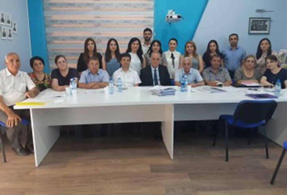 Jurnalistika fakültəsinin magistrantları dissertasiya işlərini müdafiə ediblər