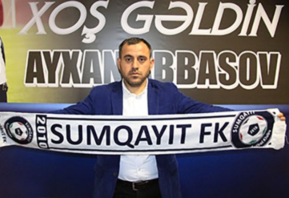 “Sumqayıt” futbol klubu baş məşqçi Ayxan Abbasov ilə müqavilənin müddətini uzadıb
