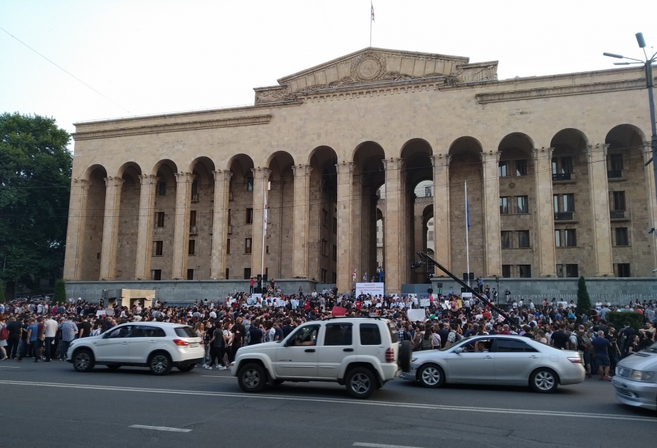 Tbilisidə hökumət əleyhinə aksiya keçirilir