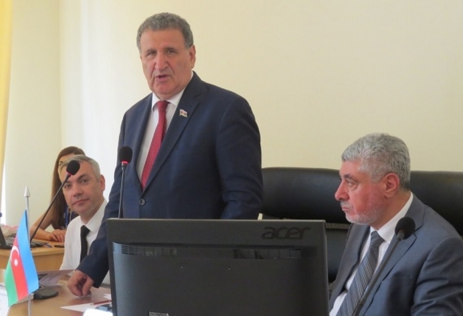 Əlyazmalar İnstitutunda Nəsiminin 650 illik yubileyinə həsr olunan konfrans keçirilib