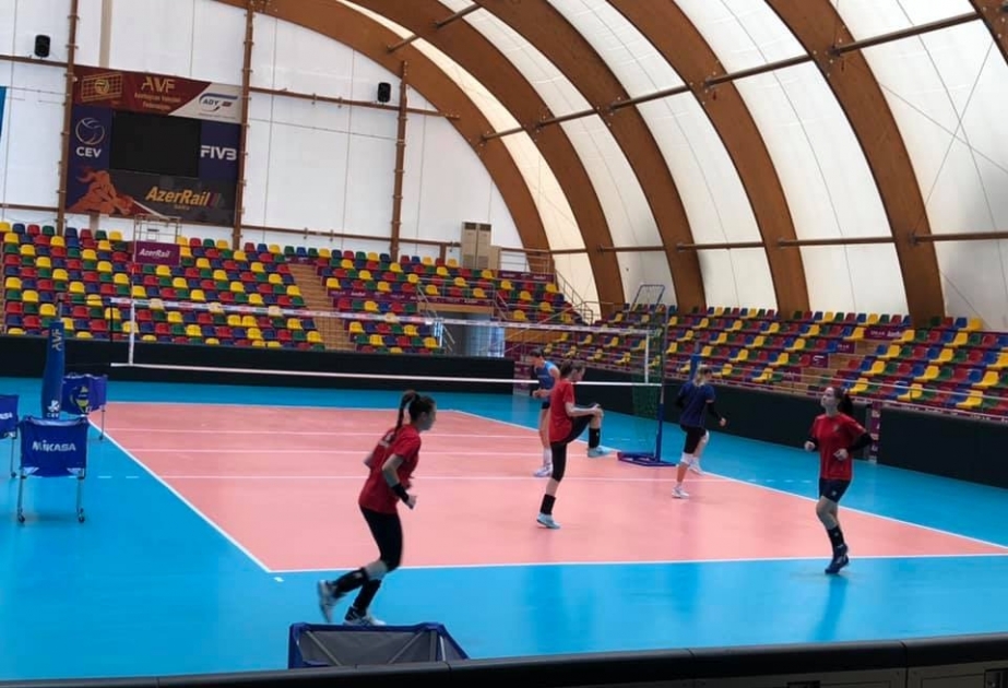 Voleybolçularımız Olimpiya təsnifat oyunlarına hazırlığa başlayıblar