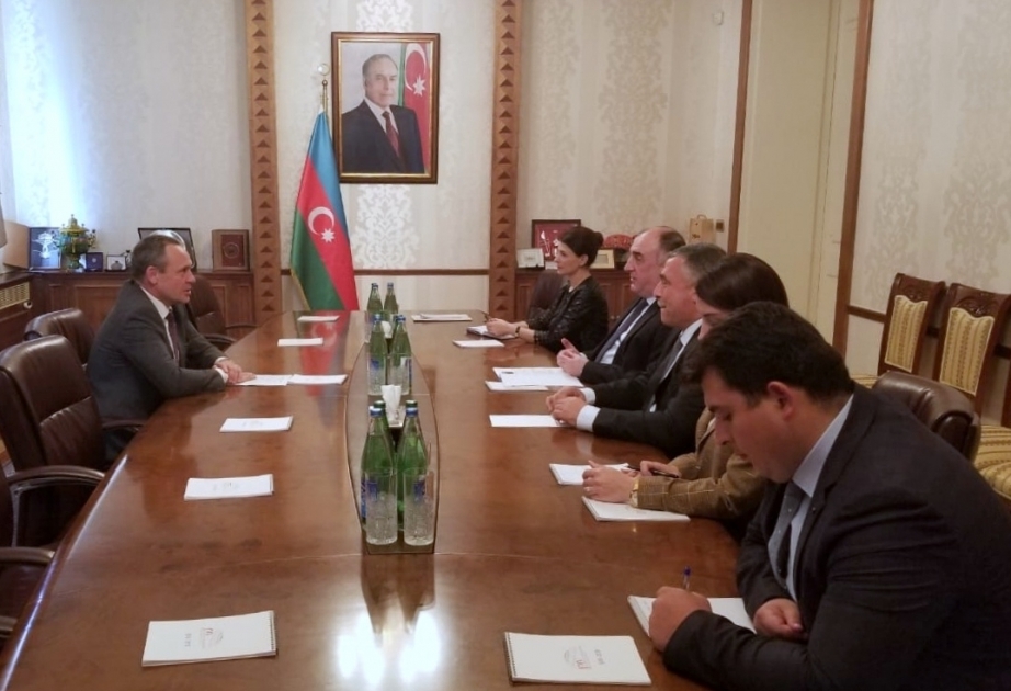 Embajador letón en Azerbaiyán concluye su misión diplomática