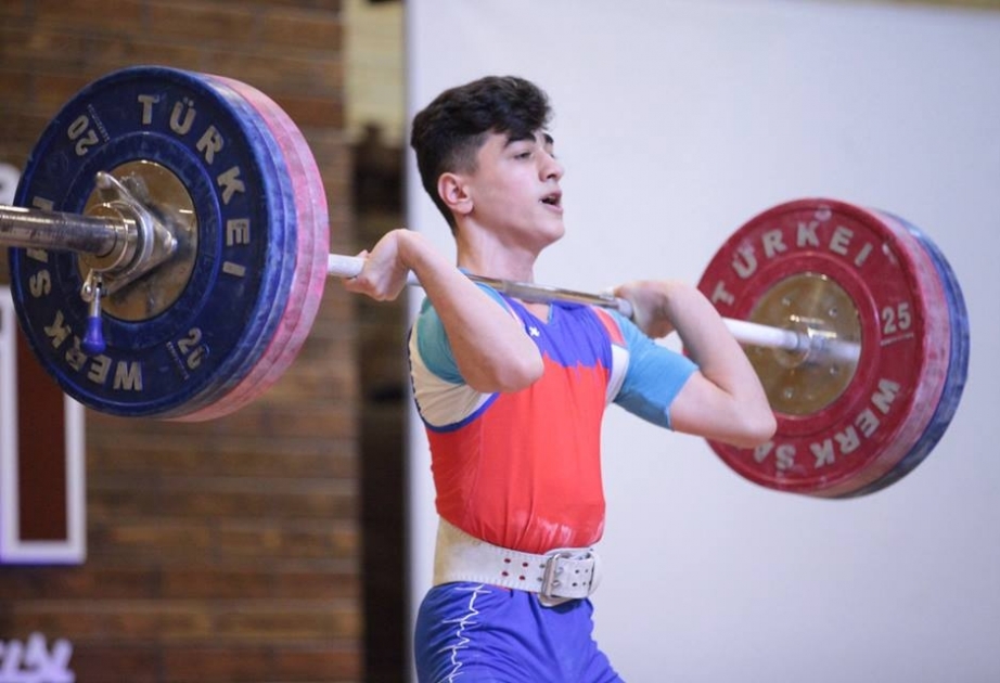 Ağır atletika üzrə respublika yarışlarına start verilib