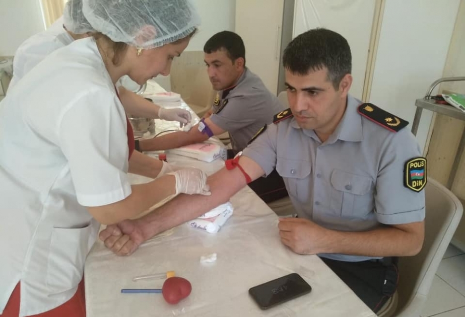 Şirvanda polislər qanvermə aksiyasında iştirak ediblər