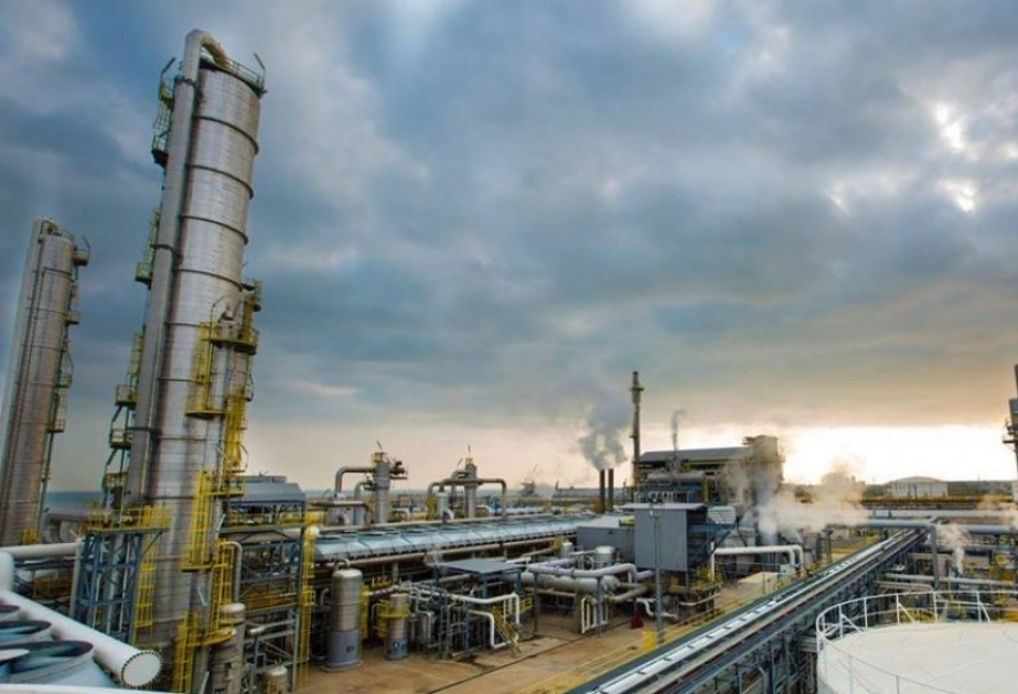 Azerbaiyán ha aumentado sus ingresos por exportaciones de metanol por más de 9 veces