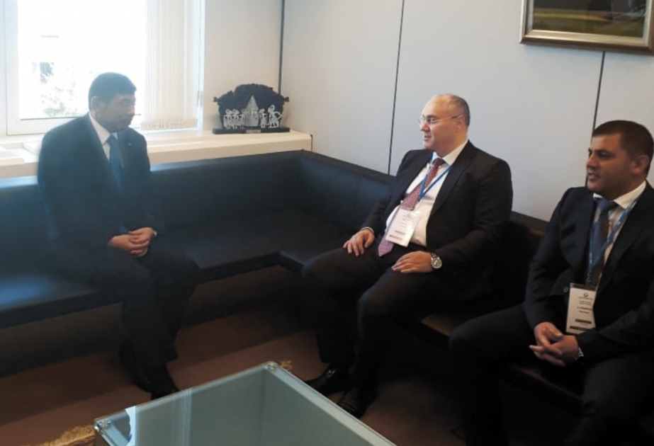 Chairman of Azerbaijan`s State Customs Committee meets with WCO Secretary General