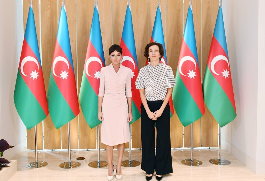 Birinci vitse-prezident Mehriban Əliyeva UNESKO-nun Baş direktoru xanım Odre Azule ilə görüşüb VİDEO