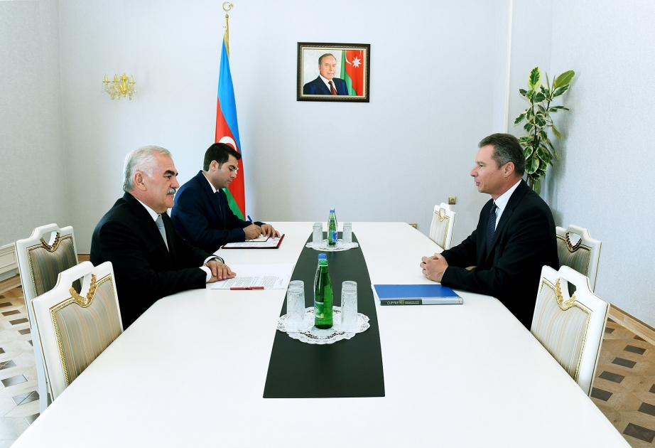 Председатель Верховного Меджлиса Нахчыванской Автономной Республики встретился с послом Украины в нашей стране