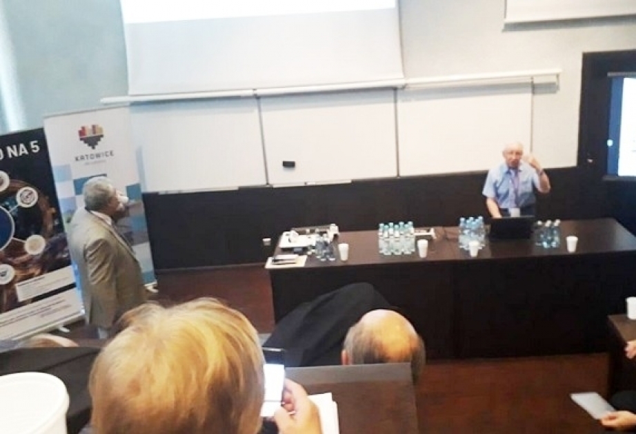 Científico azerbaiyano participó en una conferencia en Polonia